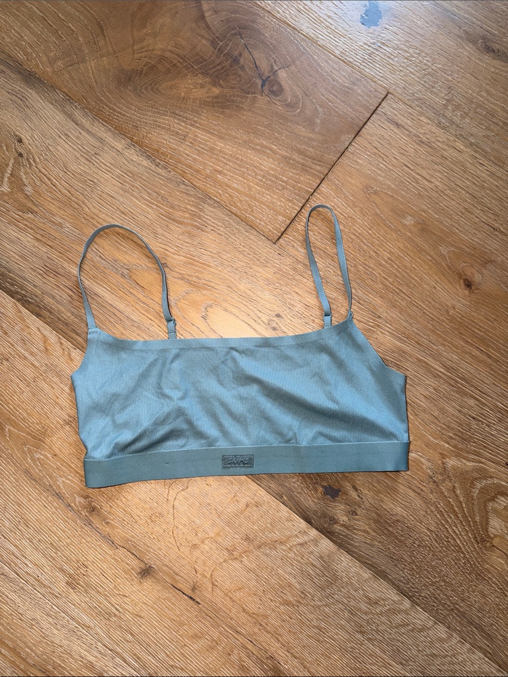 SKIMS Sage Green Seamless Bralette bra size xs